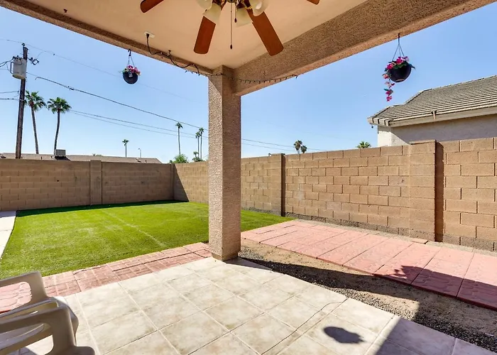 Holiday home Families W/ Pet Welcome! 7 Mi To Chase Field